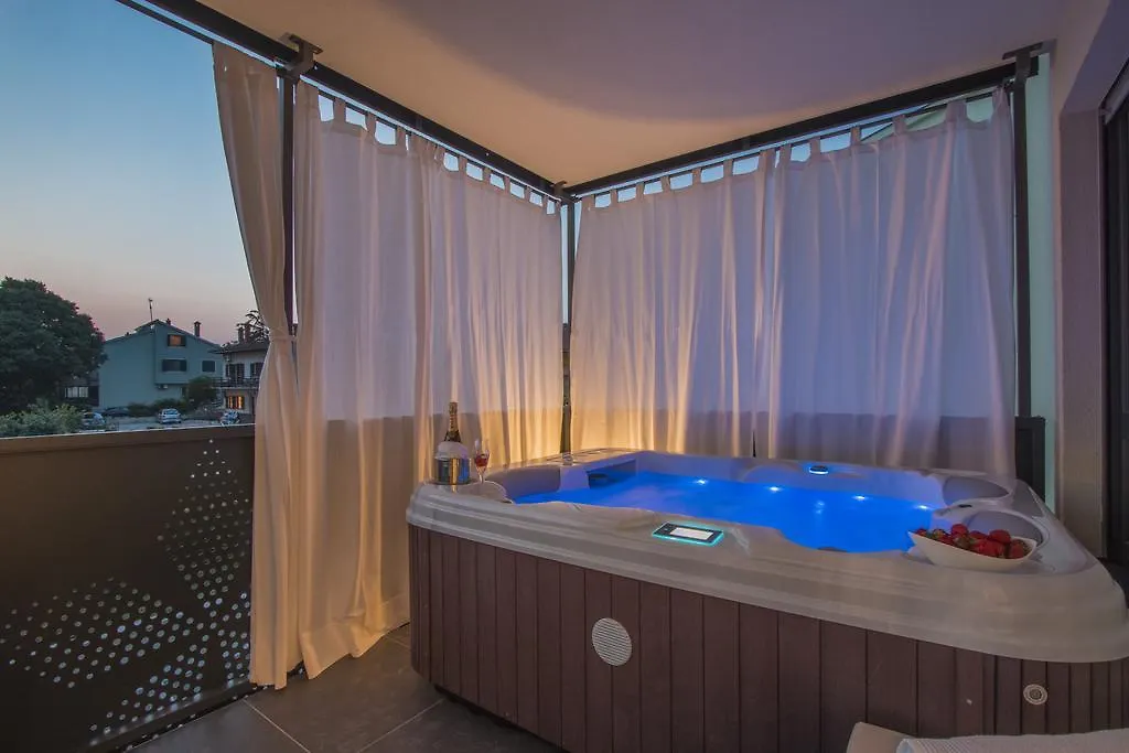 Apartment Velike Stine City Suite Pula