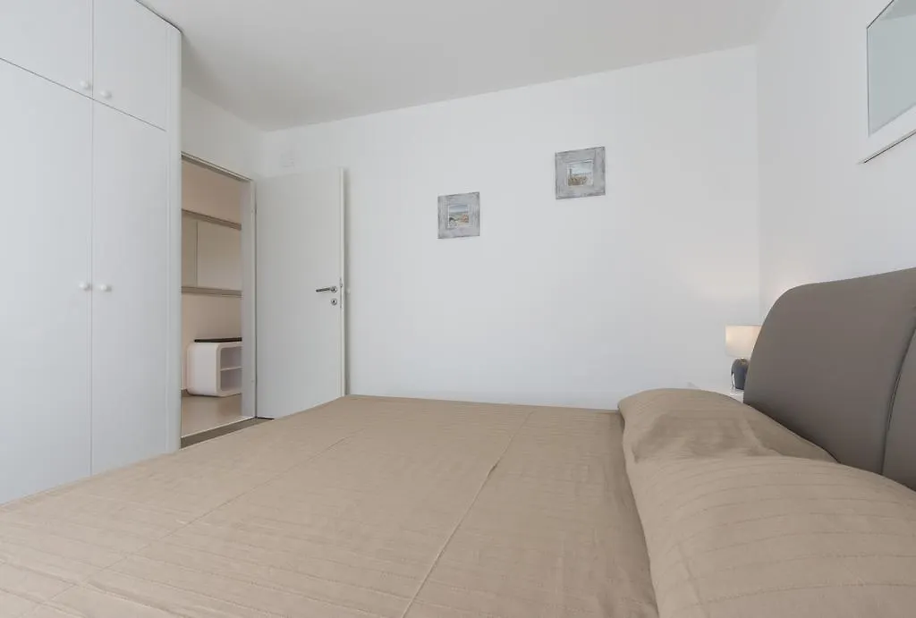 Apartment Velike Stine City Suite Pula